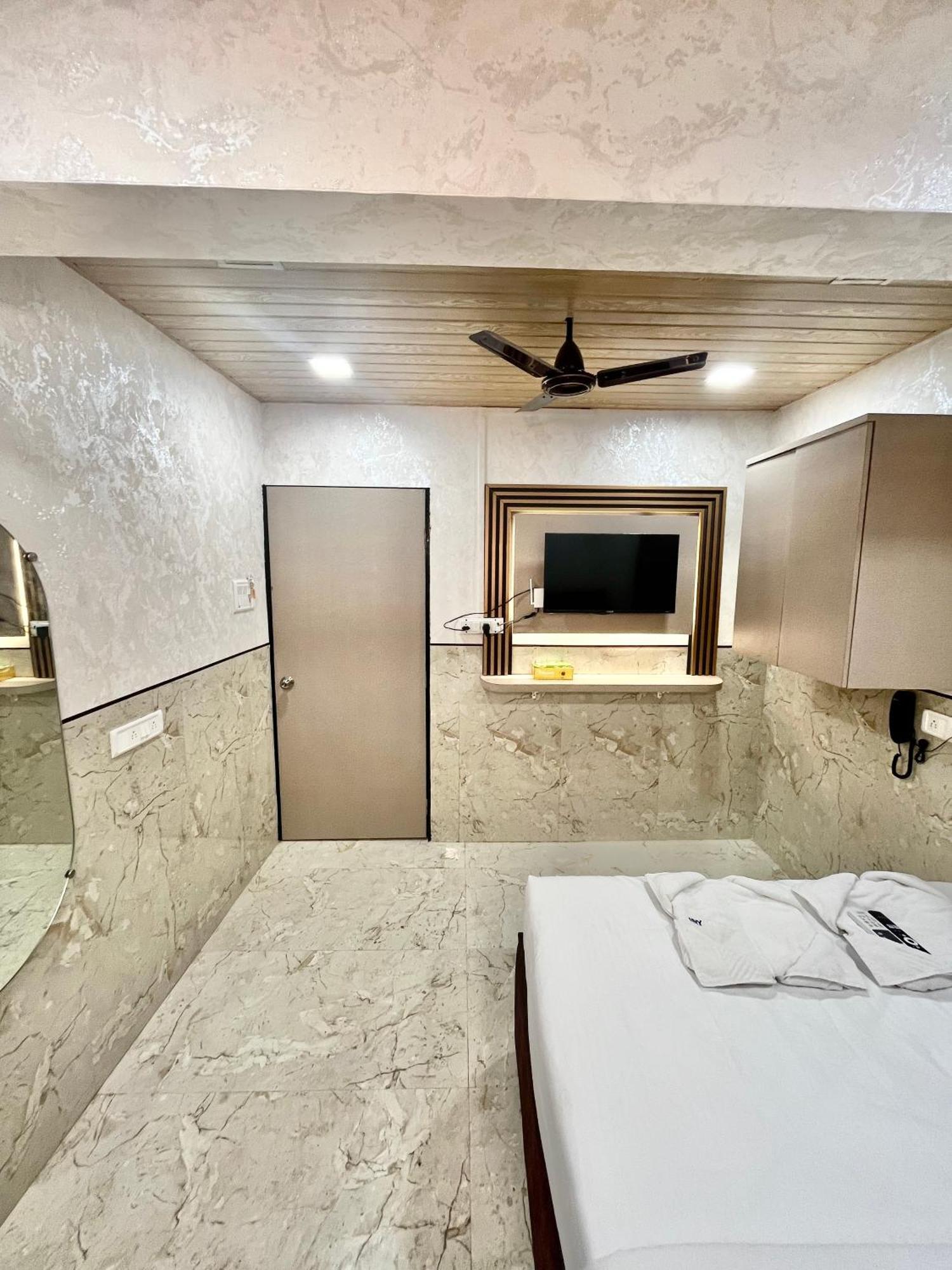 Hotel Newyork By Stayzy Rooms Mumbai Exterior foto